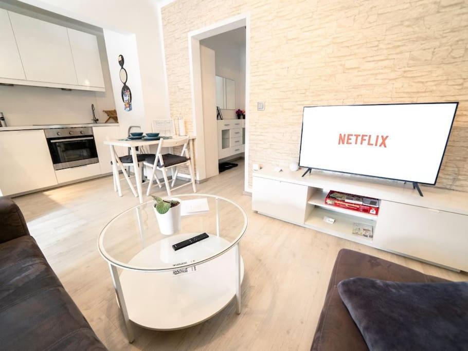 Modernes Apartment Auf 2 Etagen In Ruhiger Lage Zentral Zu Stadion Und Westfalenhallen Dortmund Luaran gambar