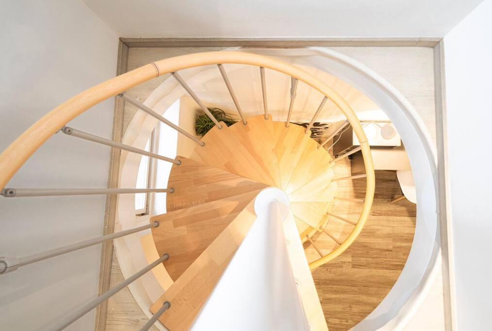 Modernes Apartment Auf 2 Etagen In Ruhiger Lage Zentral Zu Stadion Und Westfalenhallen Dortmund Luaran gambar